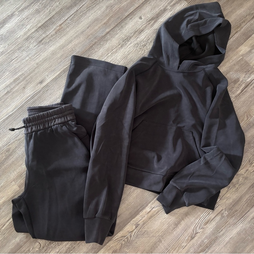 Lululemon softstreme set